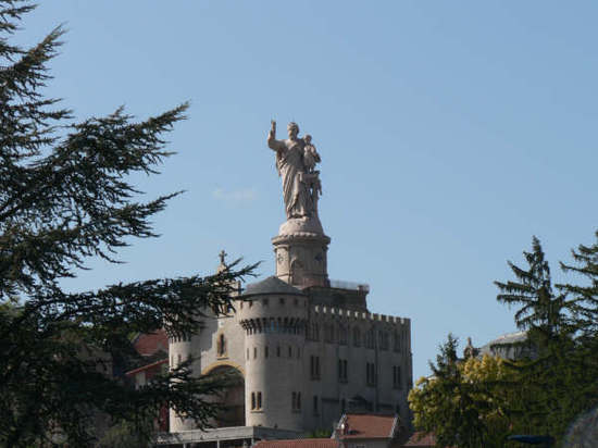 Le site de Saint Joseph de Bon Espoir, à Espaly Saint Marcel, commune limitrophe du Puy en Velay en Haute-Loire.