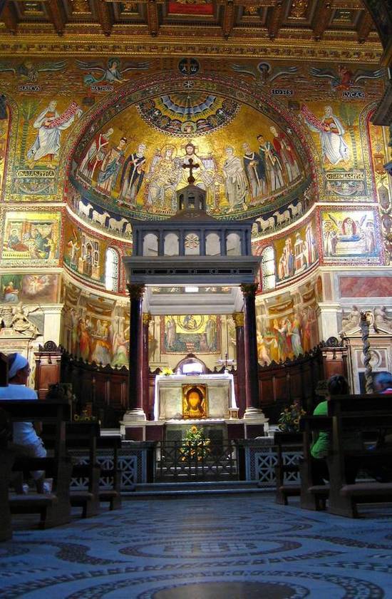 Mosaïque du XII° siècle, abside de la basilique Santa Maria in Trastévère, Rome. Le Christ et l'épouse du Cantique des Cantiques, couronnée. L'épouse est l'Eglise, et elle est Marie à qui la basilique était dédiée.