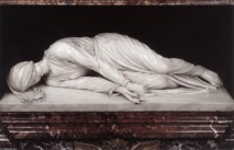 À Rome Maderno exécuta de nombreuses sculptures reproduisant les canons antiques et sa production représente la passage entre le maniérisme et le baroque. Son chef-d'œuvre est la figure en marbre blanc de sainte Cécile qui reproduit fidèlement la position du corps retrouvé de la martyre pendant les fouilles de restauration de l'église de Santa Cecilia en Trastevere en 1599, où il est conservé encore aujourd'hui. Cette réalisation lui valut son élection à Accademia di San Luca en 1607 et accrut sa réputation. À Rome Maderno exécuta de nombreuses sculptures reproduisant les canons antiques et sa production représente la passage entre le maniérisme et le baroque. Son chef-d'œuvre est la figure en marbre blanc de sainte Cécile qui reproduit fidèlement la position du corps retrouvé de la martyre pendant les fouilles de restauration de l'église de Santa Cecilia en Trastevere en 1599, où il est conservé encore aujourd'hui. Cette réalisation lui valut son élection à Accademia di San Luca en 1607 et accrut sa réputation.