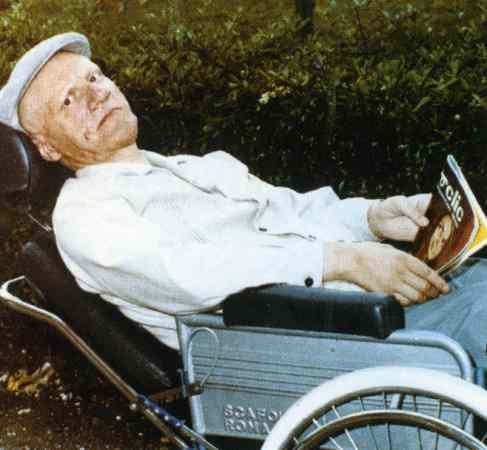 Luigi, l'ange des infirmes.  Luigi, l'ange des infirmes.