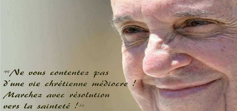 Pape François : " Allons à Paris, parlons clair : on ne peut cacher cette vérité que chacun a le droit de pratiquer sa religion, sans offenser, librement."