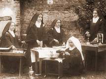 Thérèse à la Sacristie Thérèse à la Sacristie