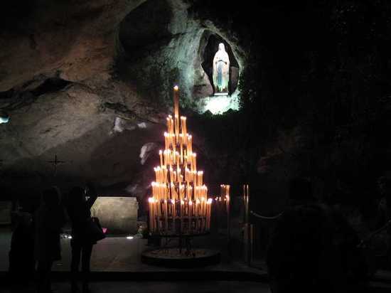 Raviver l'Espérance, rallumer les lumignons. Raviver l'Espérance, rallumer les lumignons.