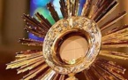 Quelques éléments de formation pour communier en dehors de la messe : communions les uns pour les autres ! Quelques éléments de formation pour communier en dehors de la messe : communions les uns pour les autres !